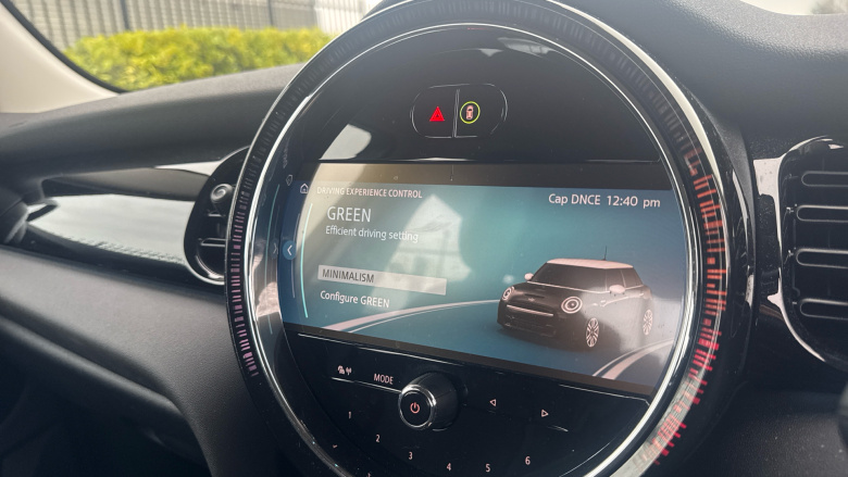 MINI Hatchback 1.5 Cooper Classic 5dr Auto Petrol Hatchback